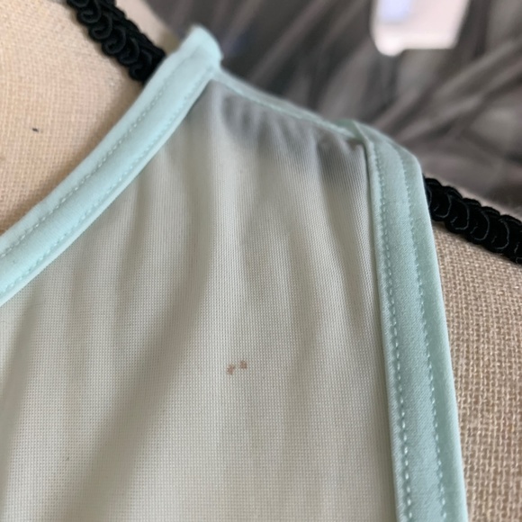 Athleta Women's Active Tank Size Medium - Picture 7 of 8